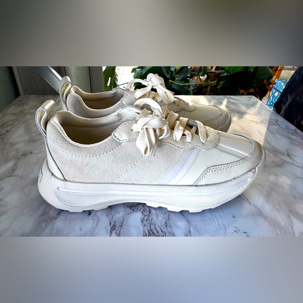 Sorel Women Ona 503 Everyday Low WP Sneakers Size US 7 M Sea Salt Chalk Leather